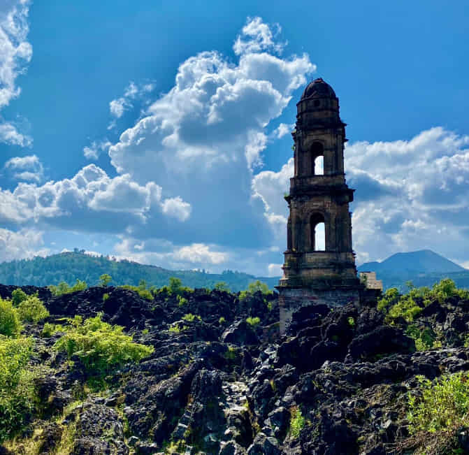 Tour a las Ruinas del Volcán Paricutín Angahuan con Servicio de Transporte